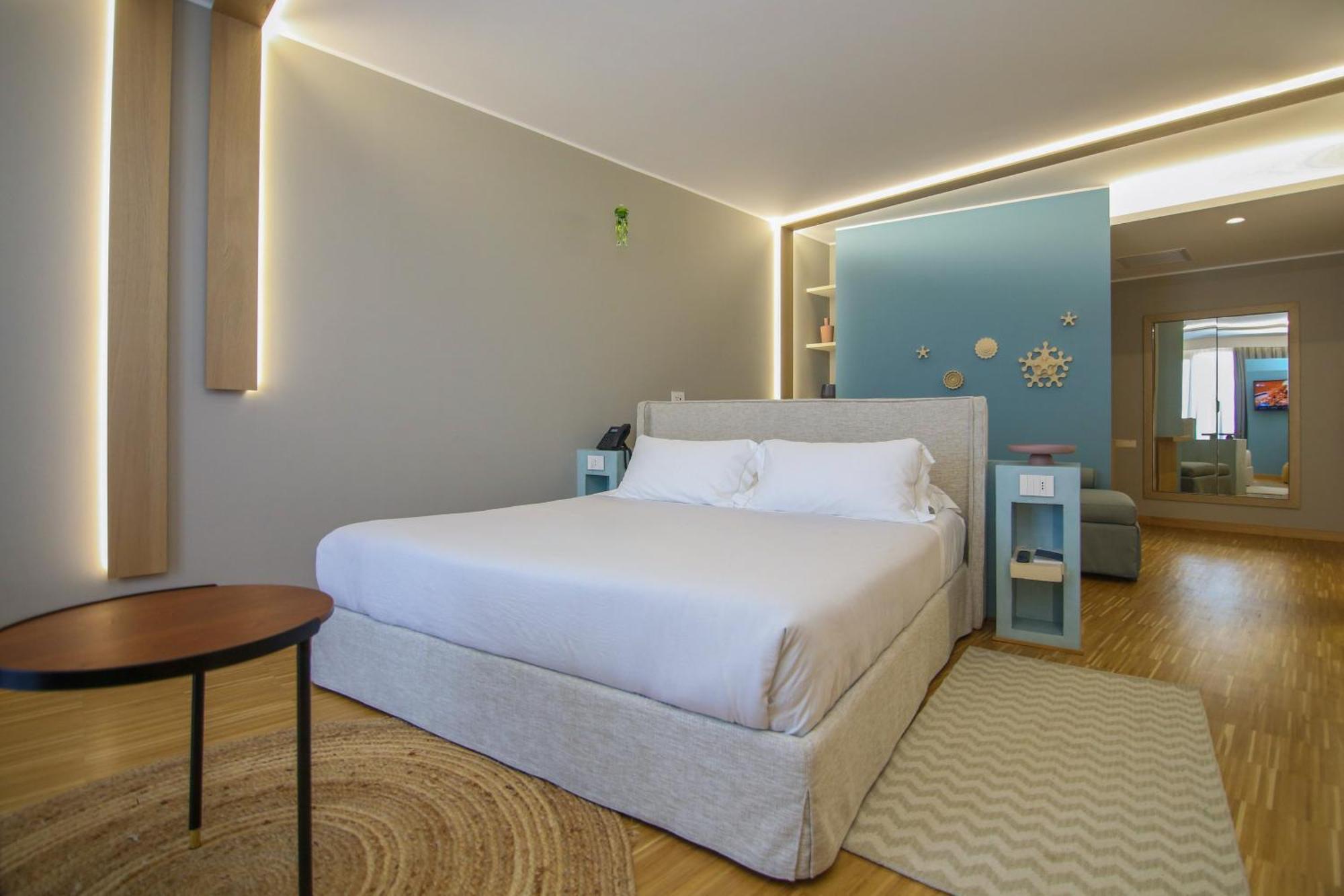 Hotel Vlora Priam, Affiliated By Melia Екстериор снимка