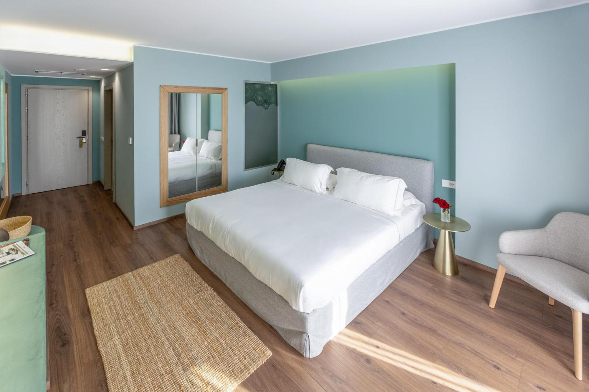 Hotel Vlora Priam, Affiliated By Melia Екстериор снимка