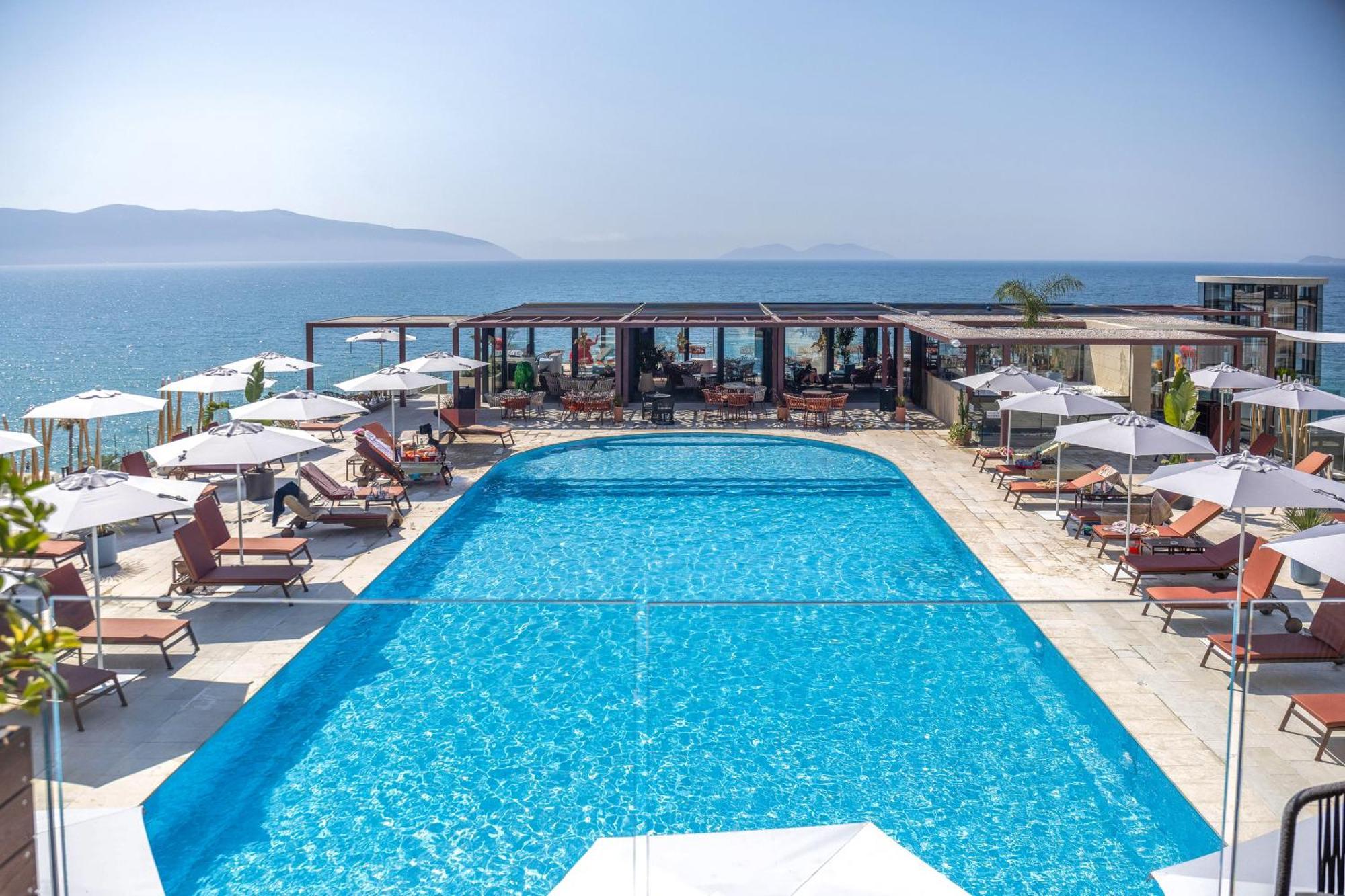 Hotel Vlora Priam, Affiliated By Melia Екстериор снимка