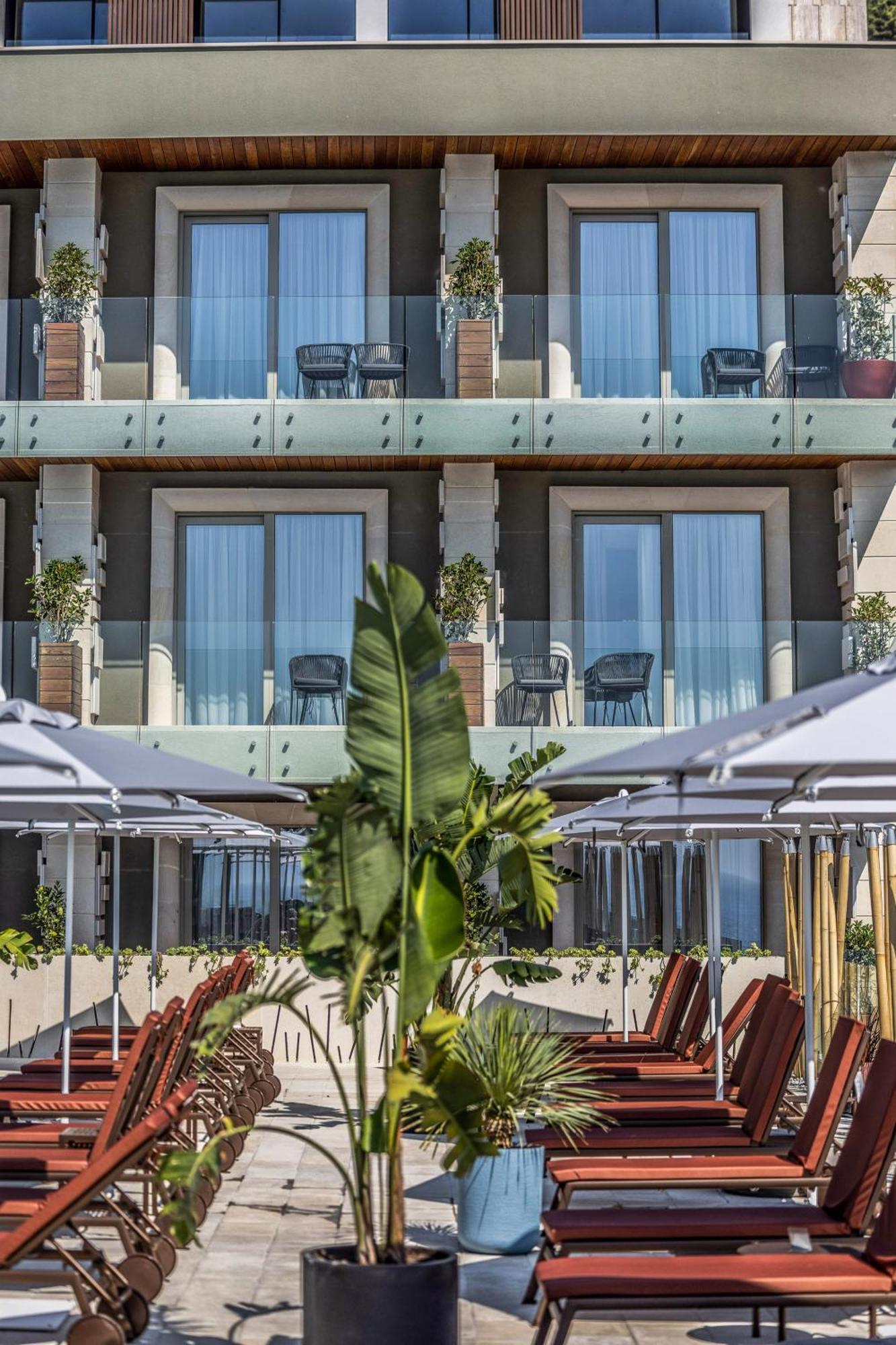 Hotel Vlora Priam, Affiliated By Melia Екстериор снимка