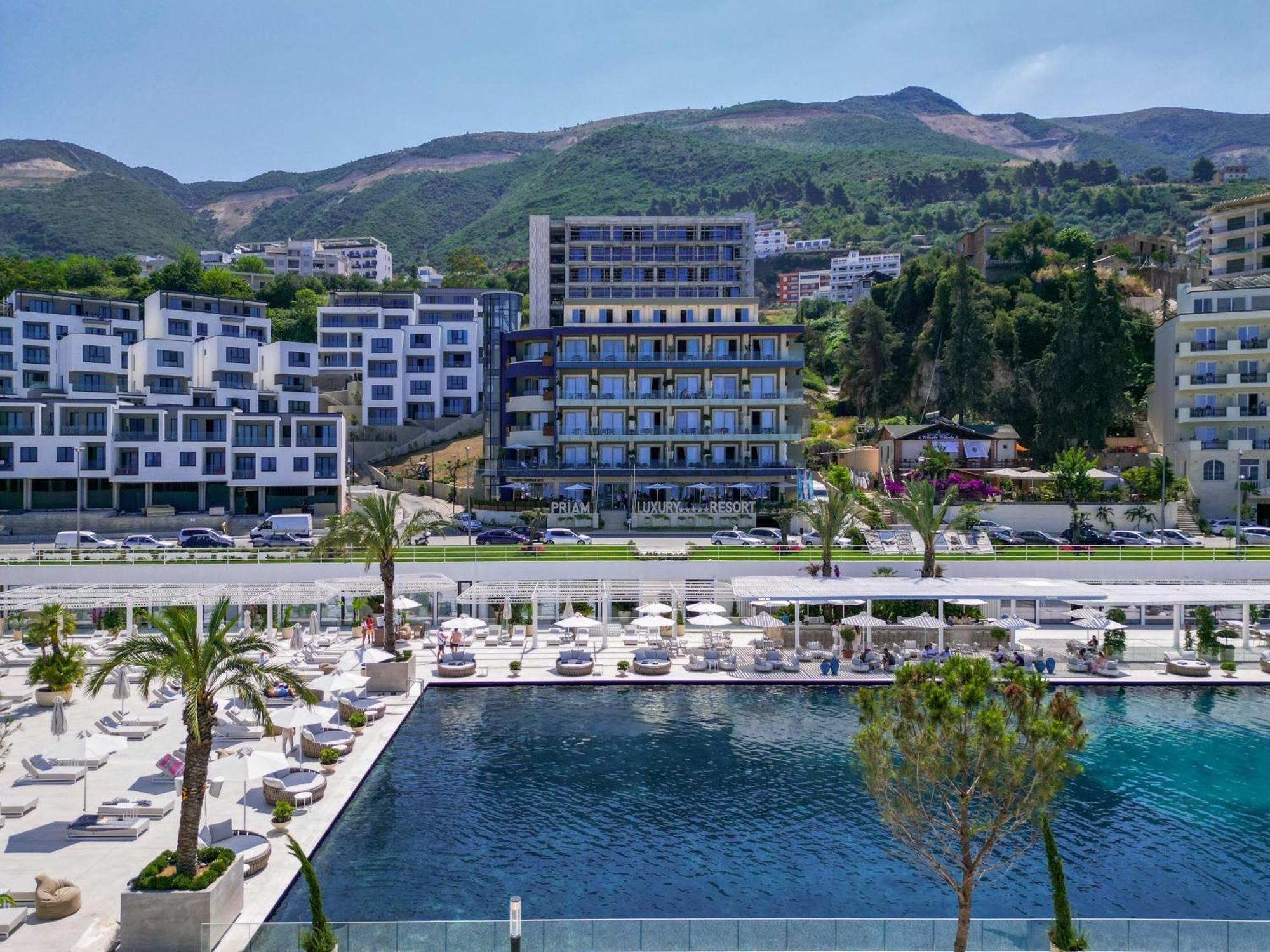Hotel Vlora Priam, Affiliated By Melia Екстериор снимка