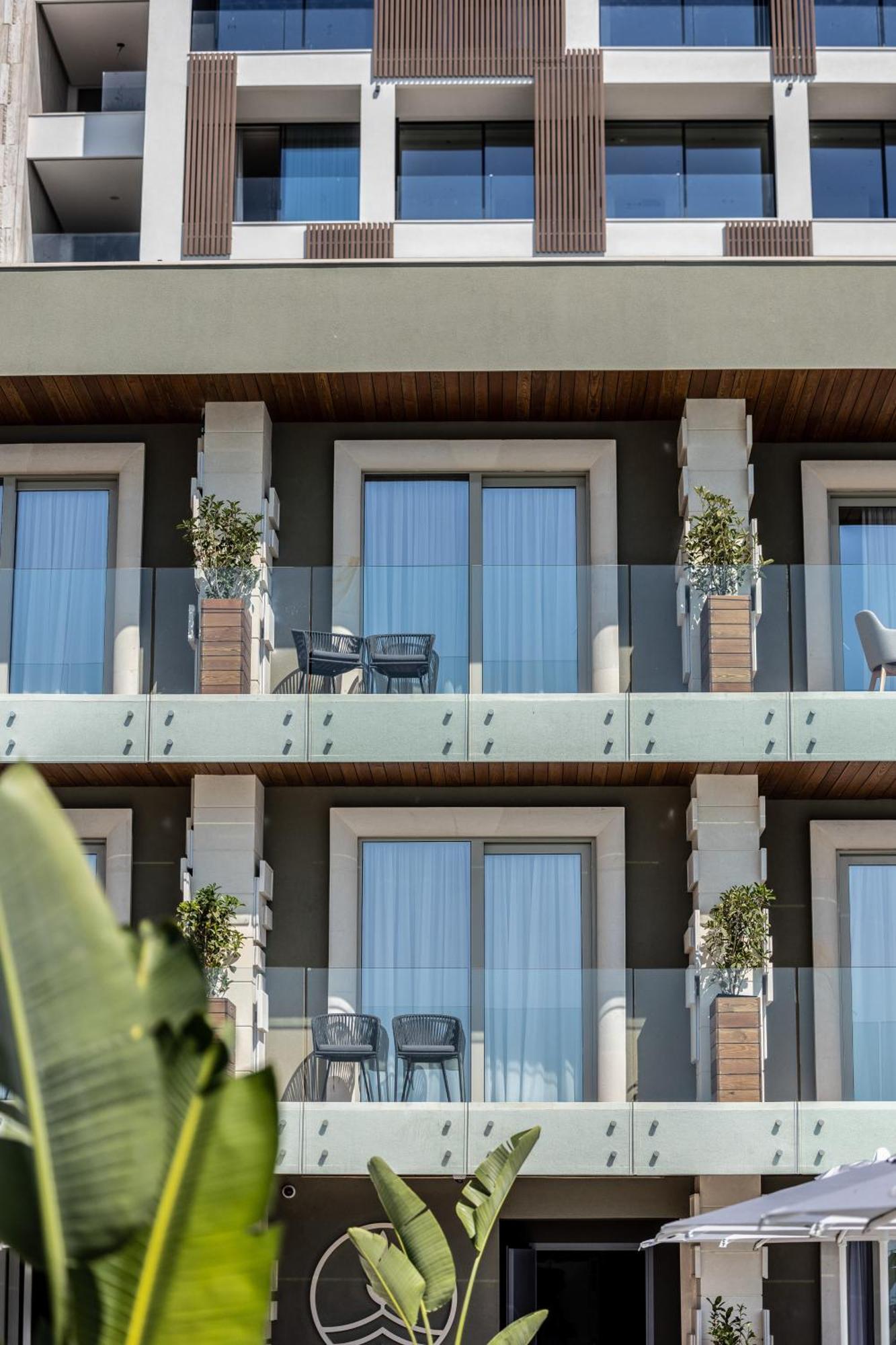 Hotel Vlora Priam, Affiliated By Melia Екстериор снимка