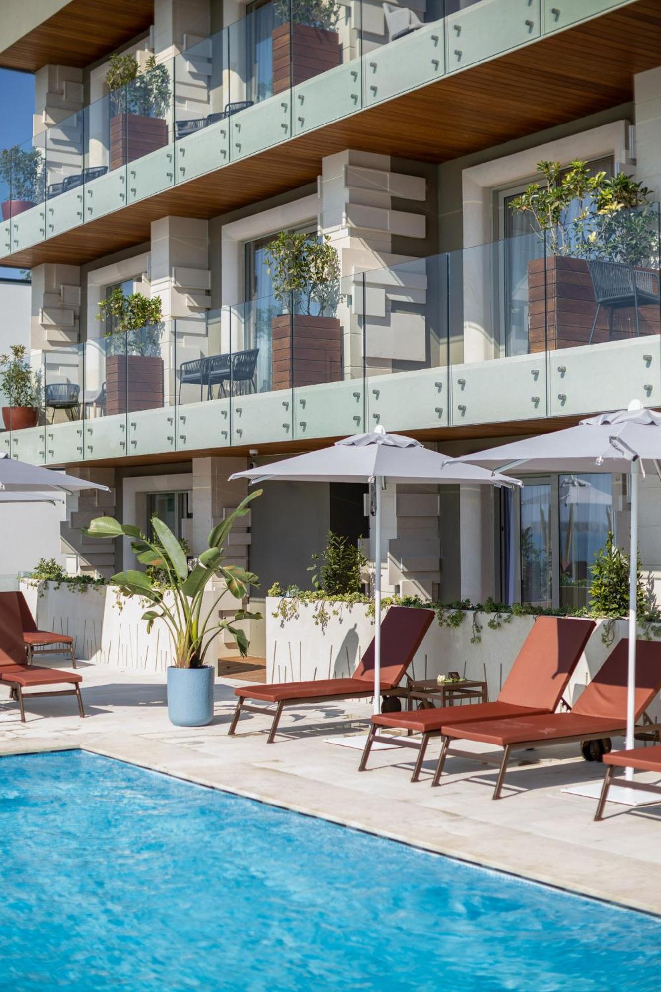 Hotel Vlora Priam, Affiliated By Melia Екстериор снимка